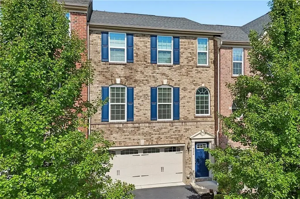 924 Bell Drive, Marshall