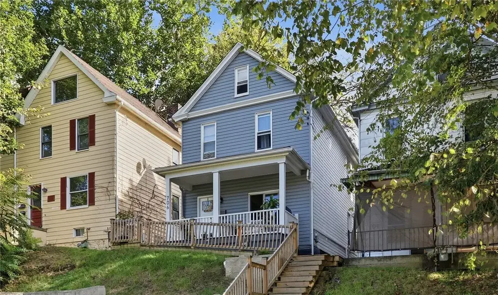 706 Noblestown Road , Green Tree