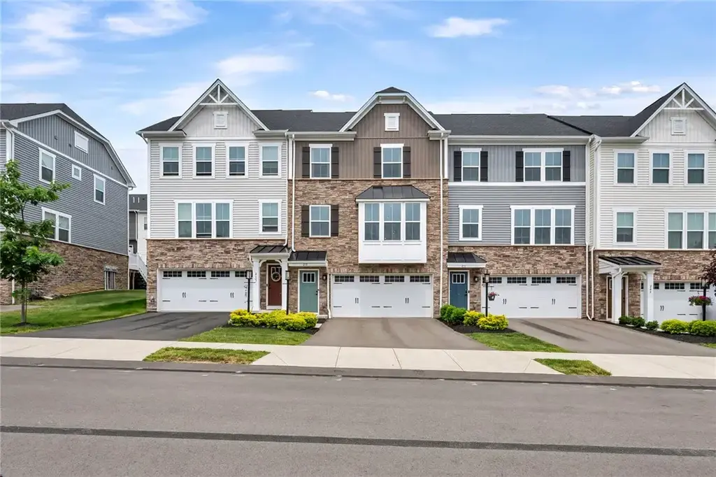 213 Cranesbill Drive, Adams