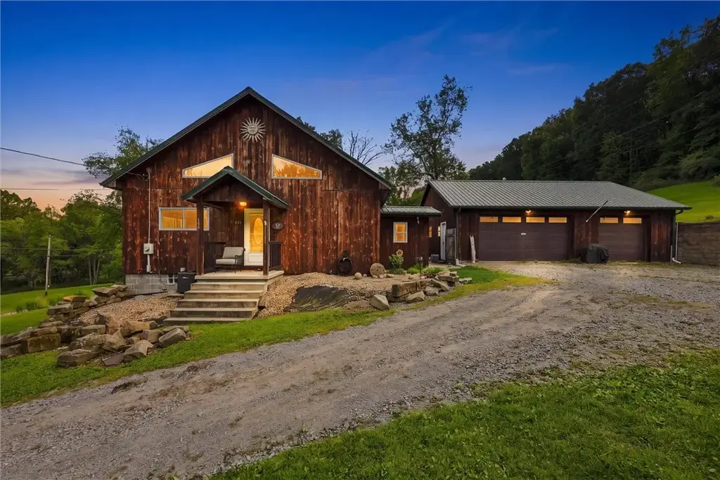 124 Pensy Lane , Mahoning