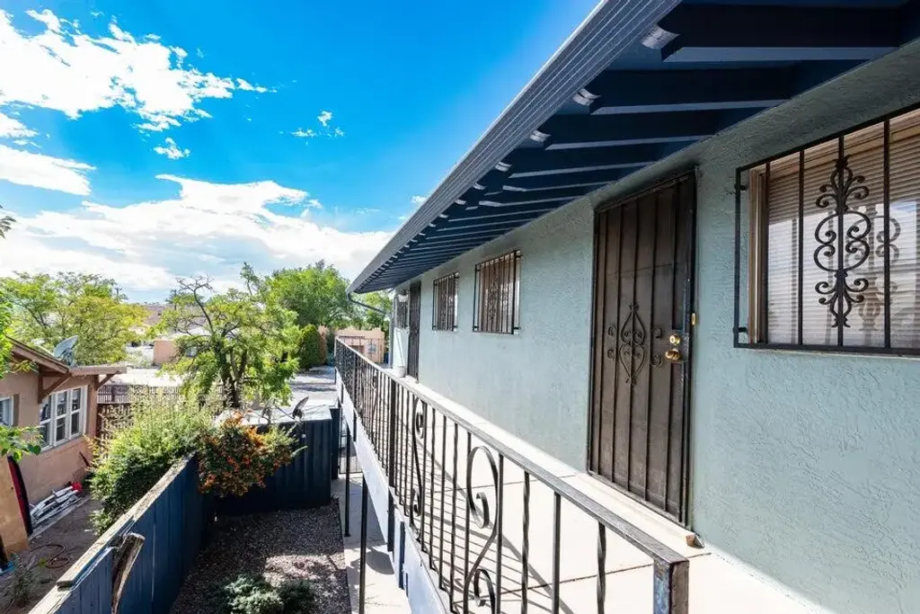 206 Princeton Drive Se 5, Albuquerque