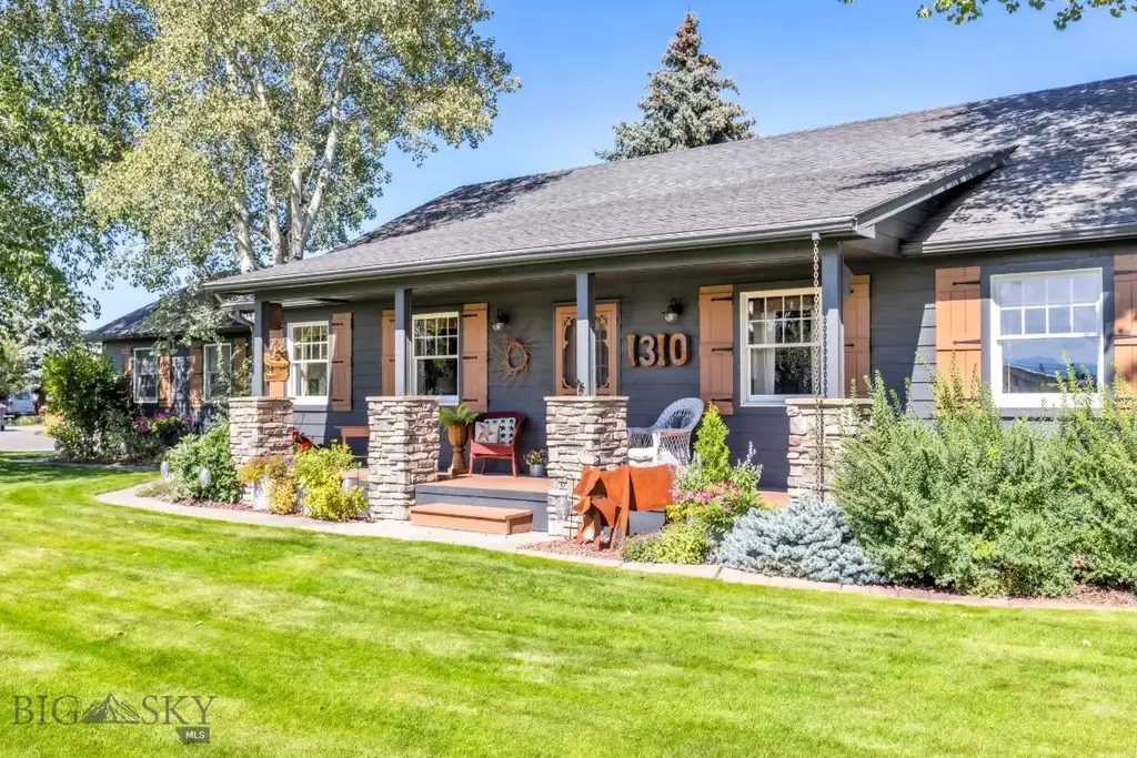 1310 Baldy Mountain Lane, Belgrade