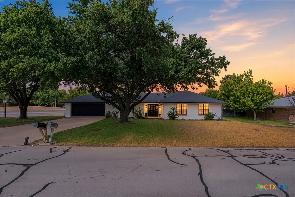 204 Taylors Drive, Temple