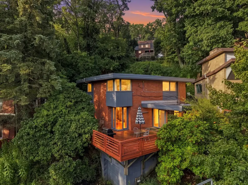 136 Fairfax Road , Forest Hills Boro