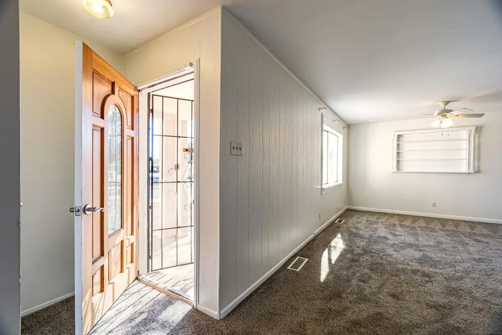 9405 Parsifal Place Ne, Albuquerque