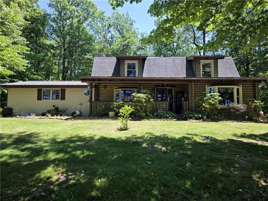 4075 Ridge Road , Raccoon