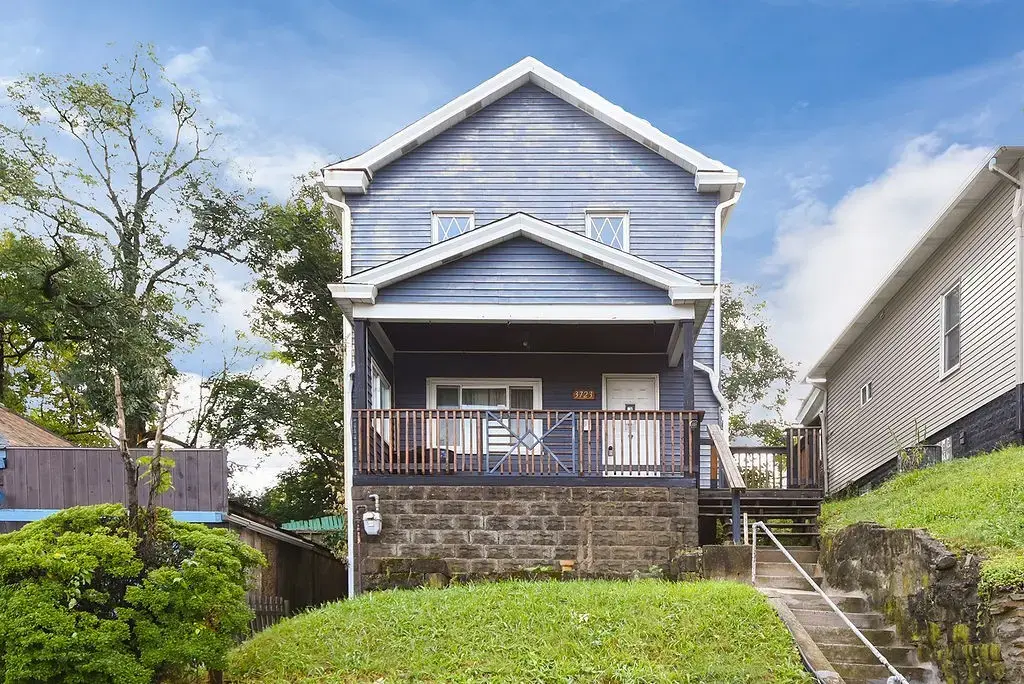 3723 Botsford Street , Munhall