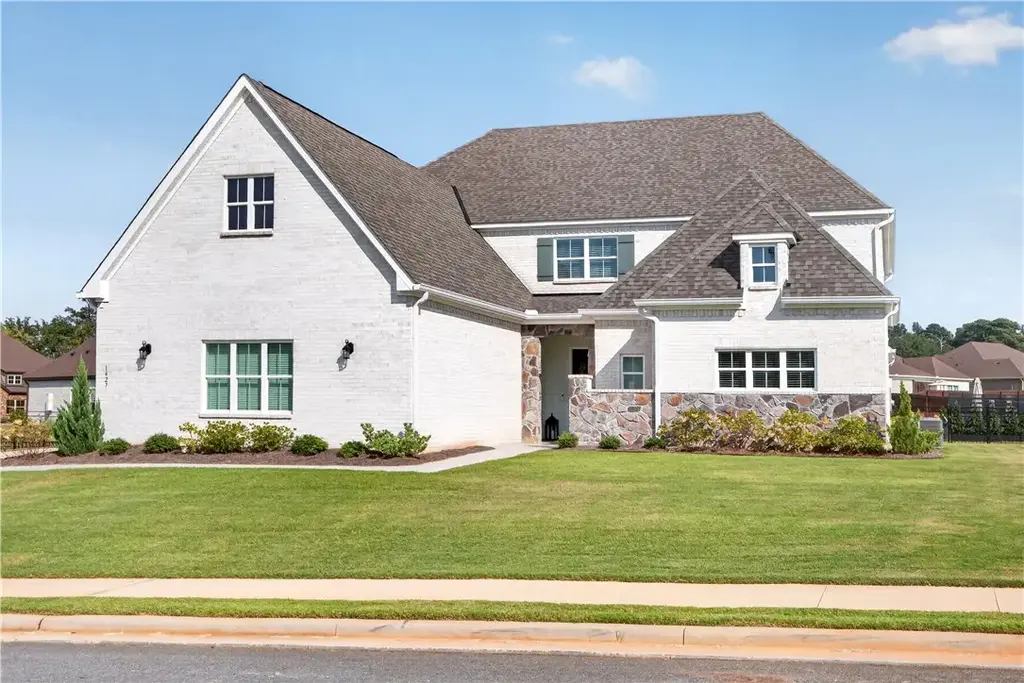 1427 Bramble Ln, Opelika
