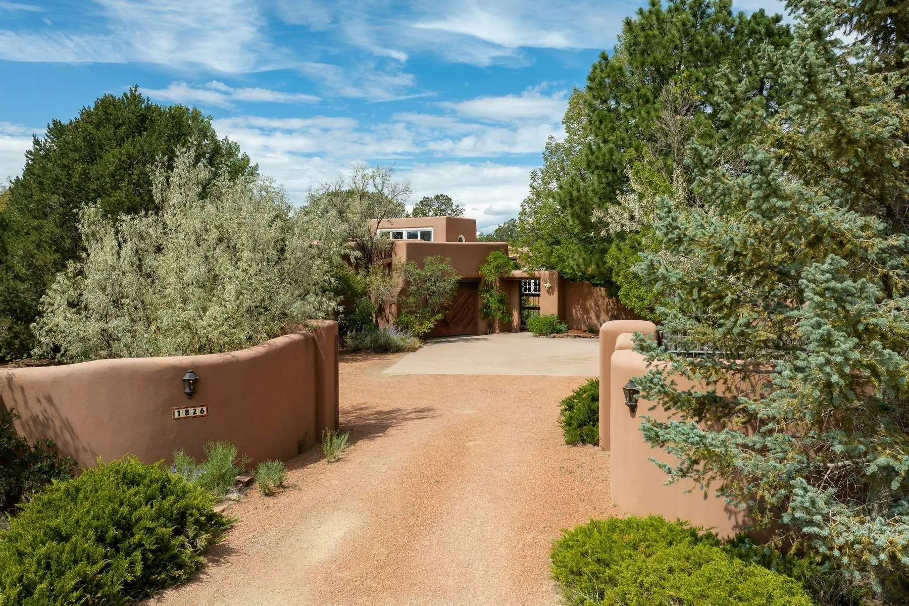 1826 Sun Mountain Drive, Santa Fe