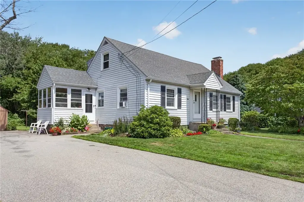 130 Thurston St, East Providence