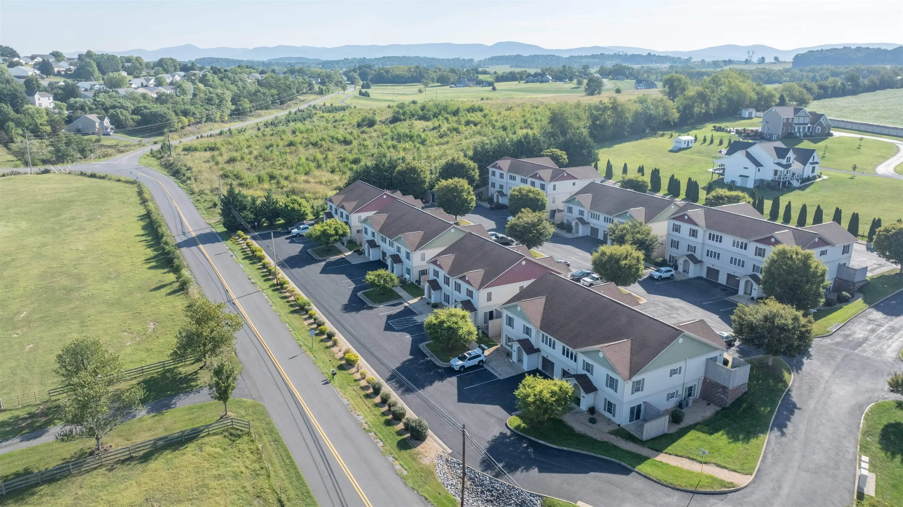 17 Rosewood Ct, Fishersville