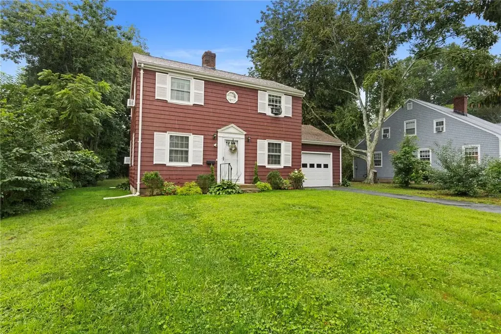 7 Beach St, Newport