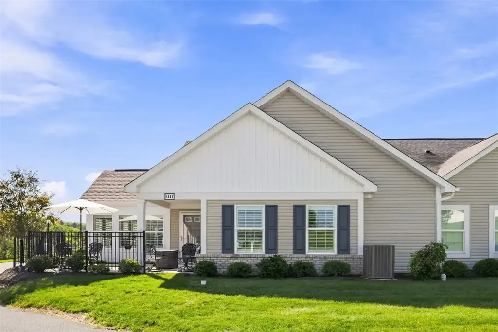 1111 Sandy Ridge Drive , Buffalo