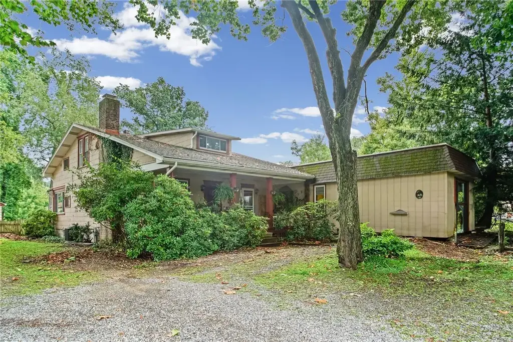 235 Country Club Drive , Ellwood City
