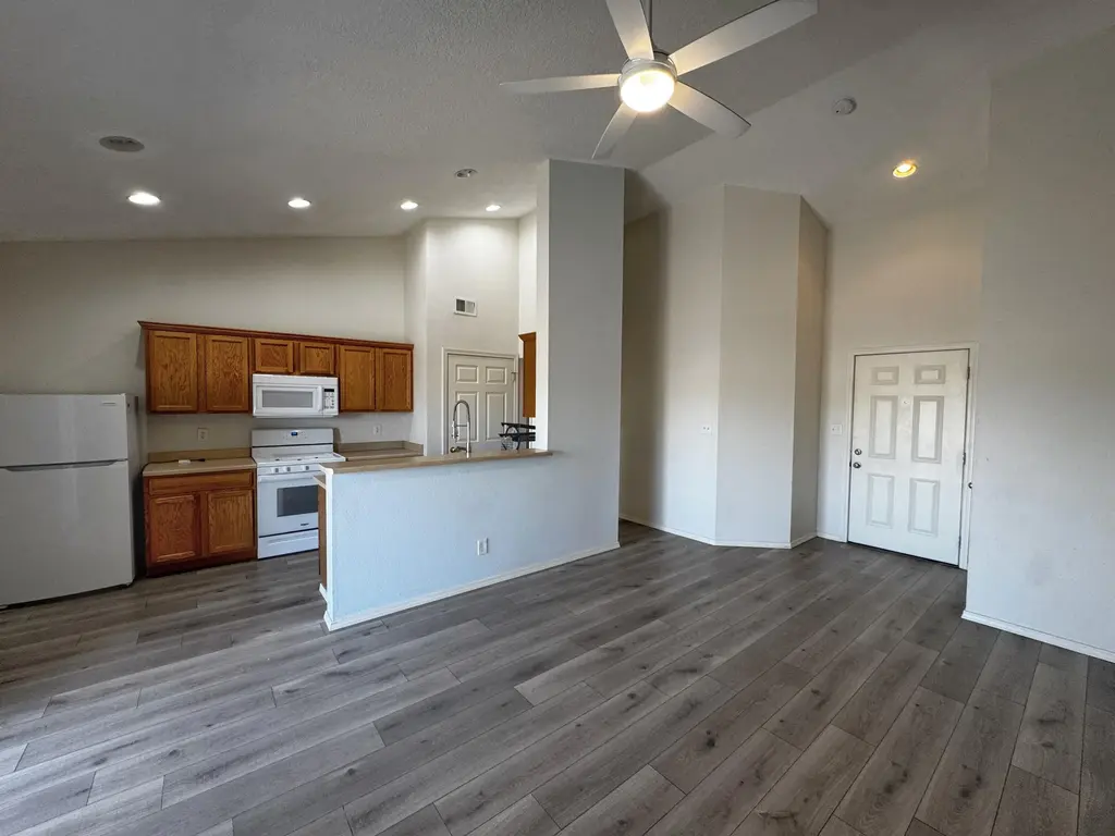 1105 Meadowlark Way Se D, Rio Rancho
