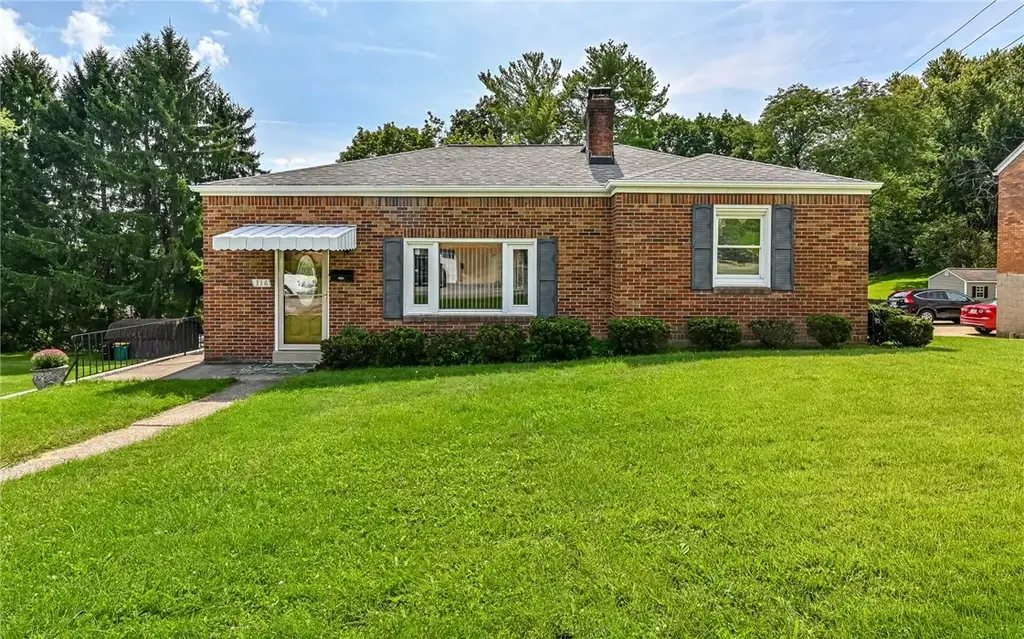 316 Bernice Street , Ross
