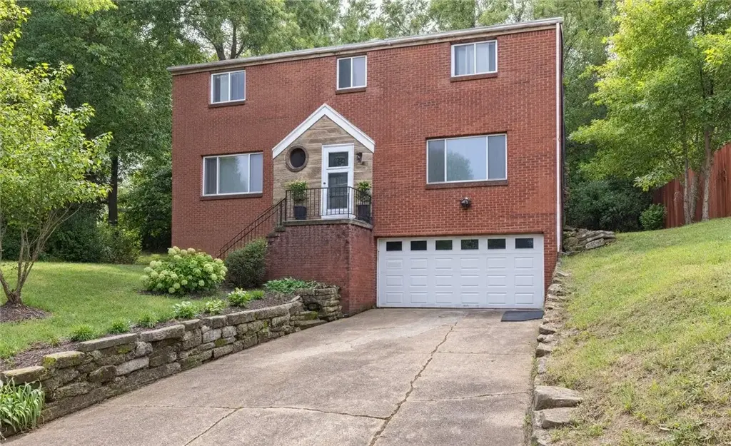 118 Washington, Forest Hills Boro