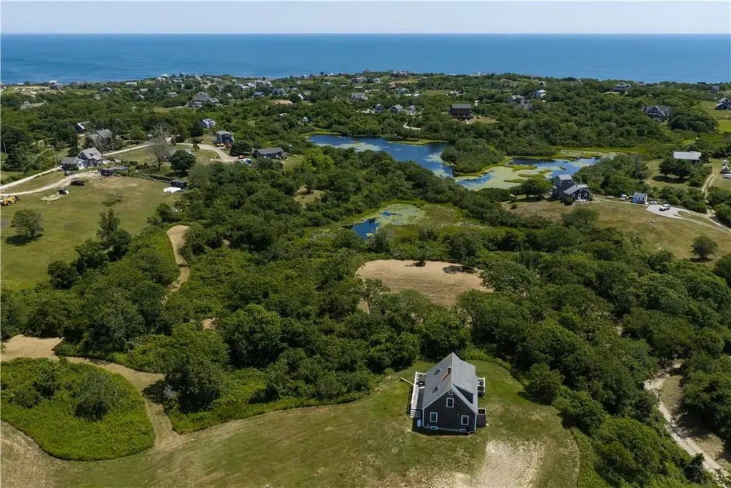 1232 Pilot Hill Rd, Block Island
