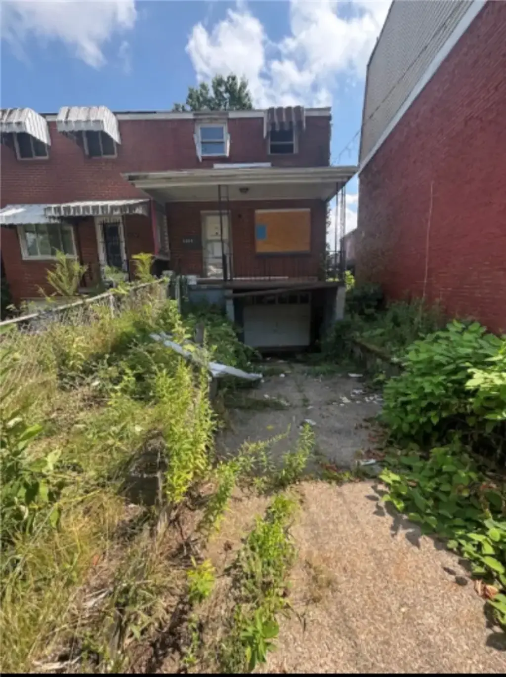 2526 Bedford Avenue , Hill District
