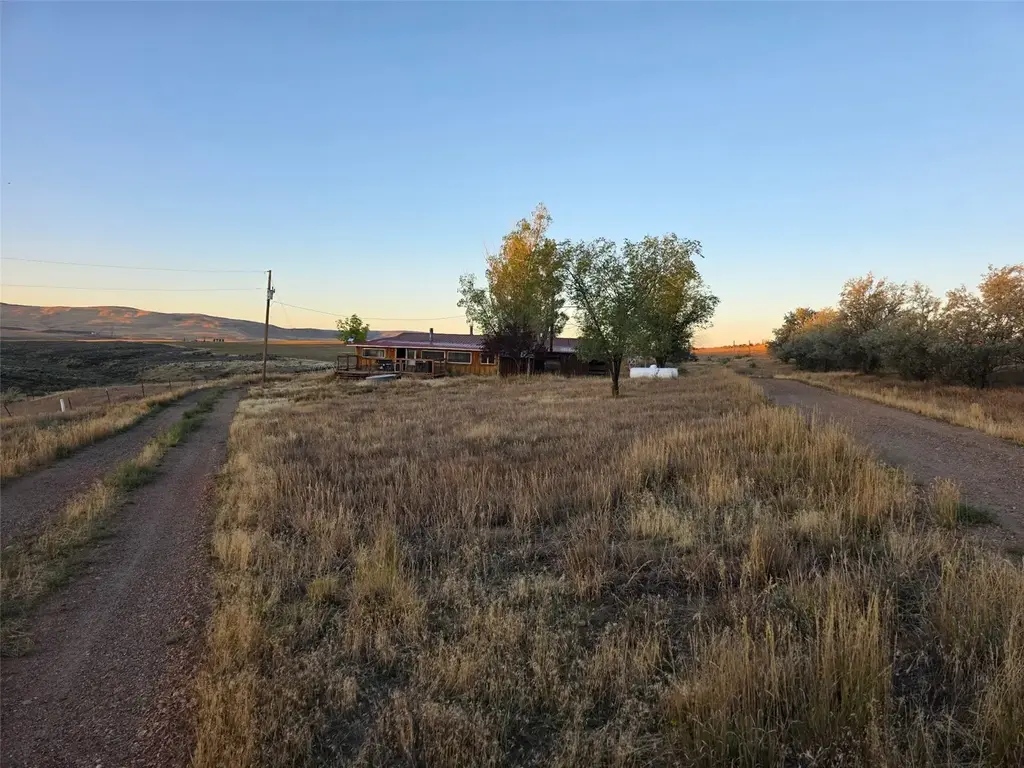1984 County Road 30, Craig