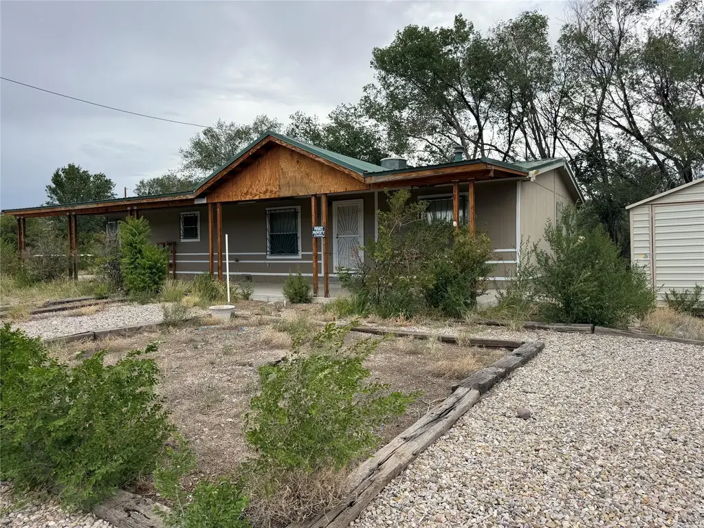 8 Copperhead Road, Other