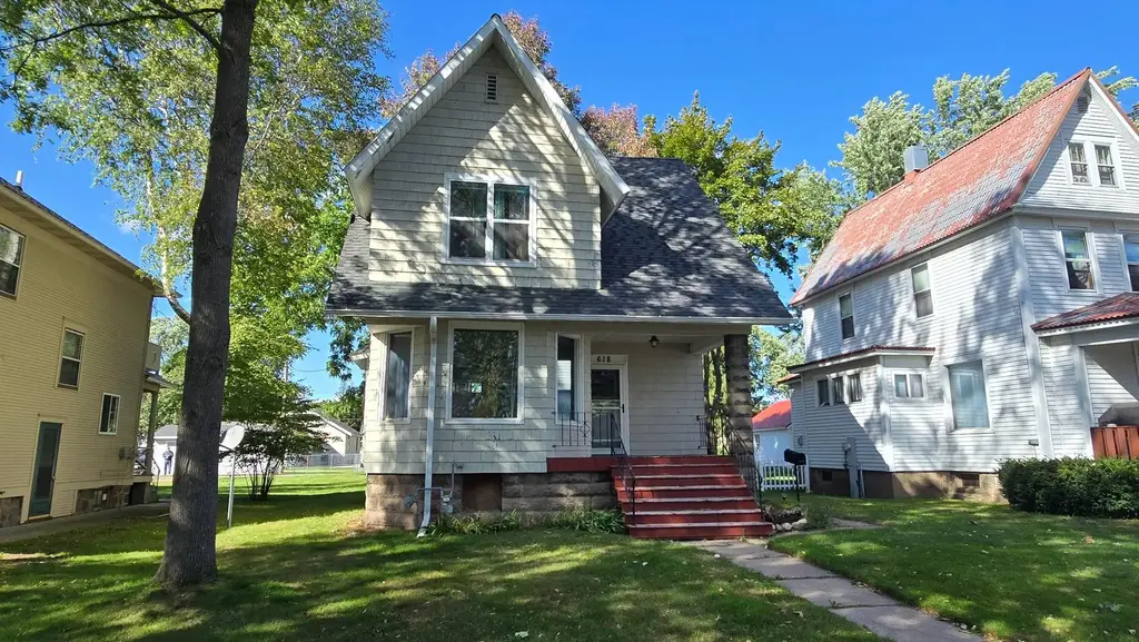 618 1st Ave, Antigo