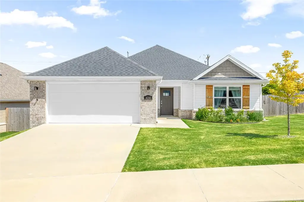 4210 W Buckaroo Street, Fayetteville