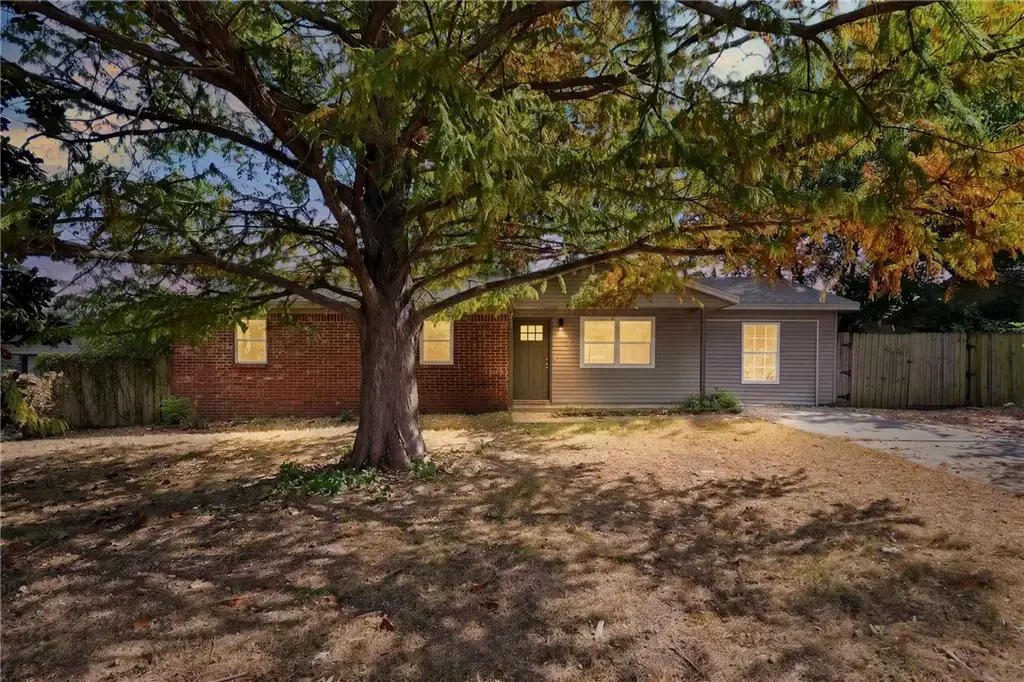 2303 Woodland Avenue, Springdale