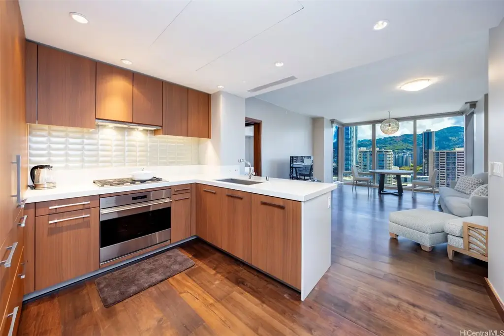 (unit #1611) 1555 Kapiolani Boulevard, Honolulu