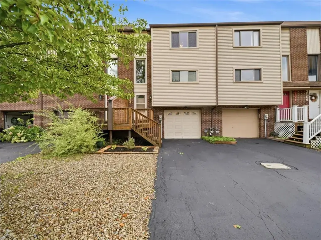 3173 Cheltenham Court , Hampton