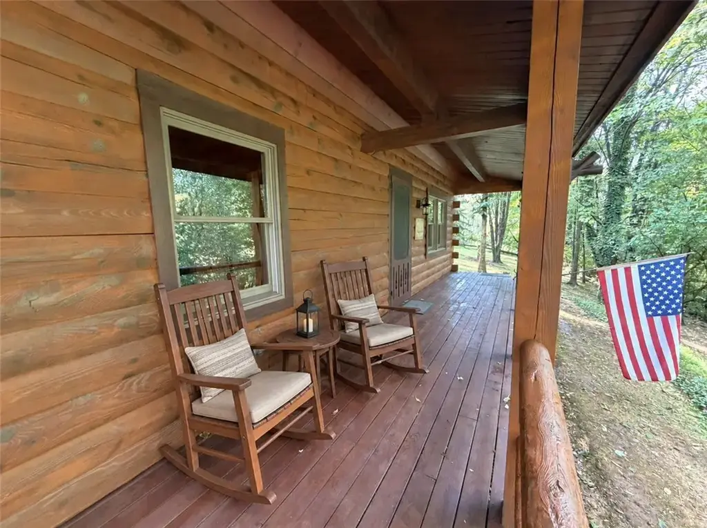 252 Wolfe Nursery Road, Hempfield