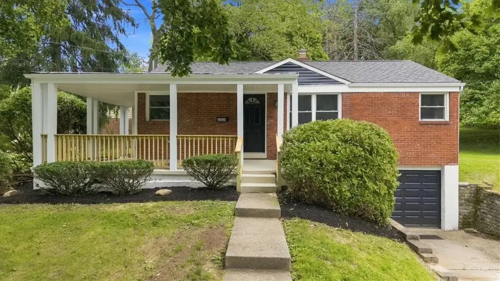 2524 Sylvania Drive , Bethel Park