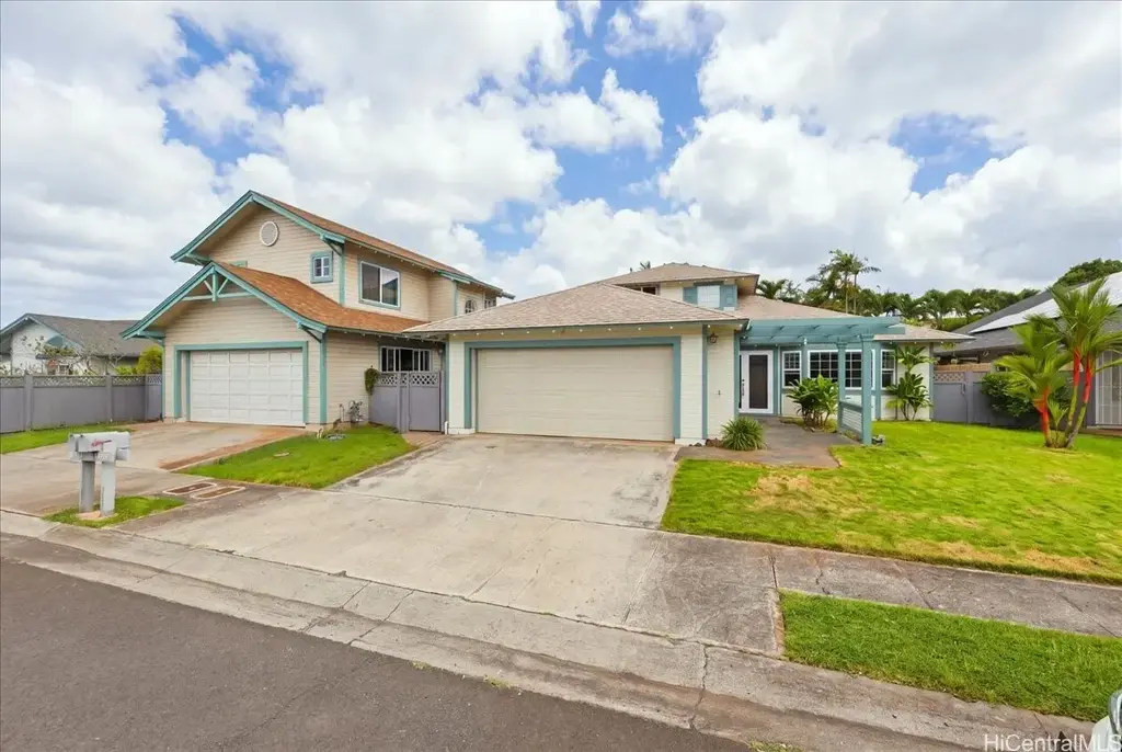 91-220 Ihee Place, Kapolei
