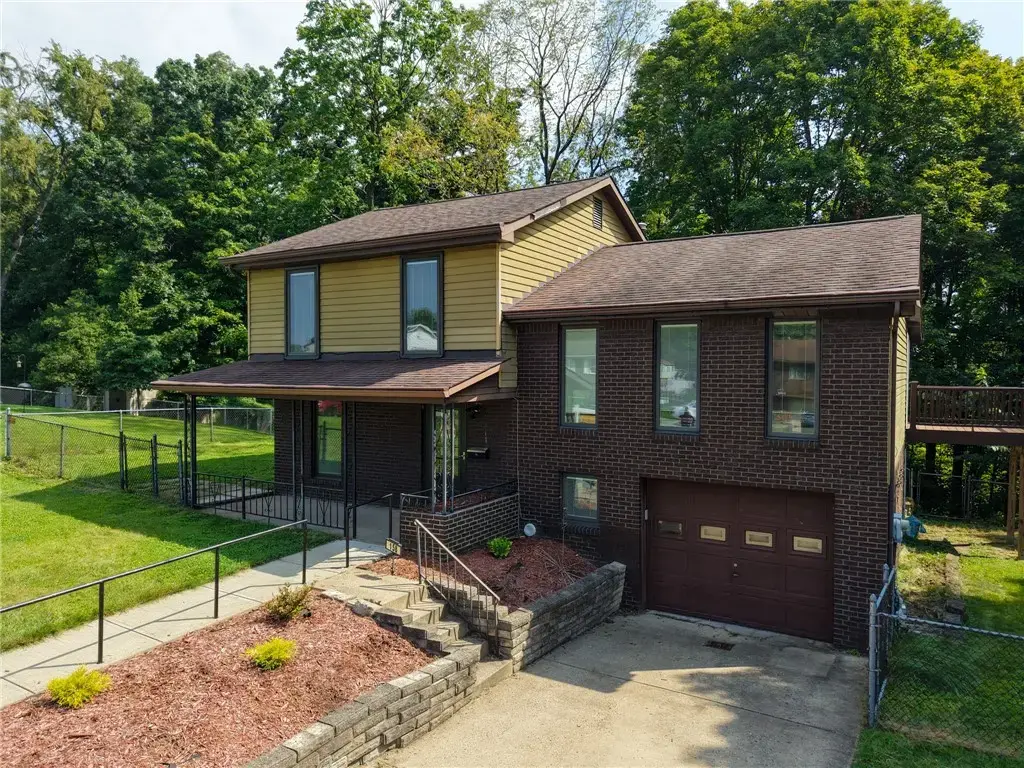 158 Mary Ellen Drive , N Versailles