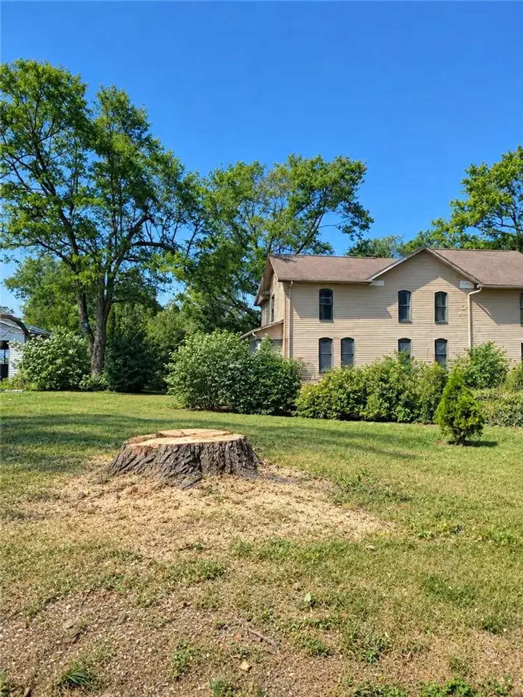 718 Fairview Road , Washington