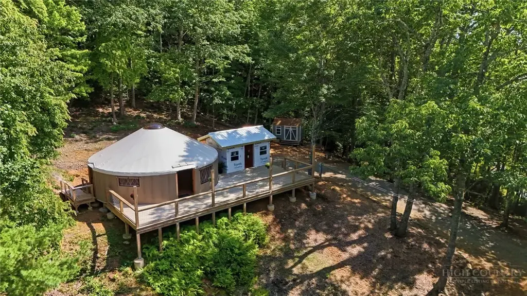 5995 Sampson Road, Lenoir
