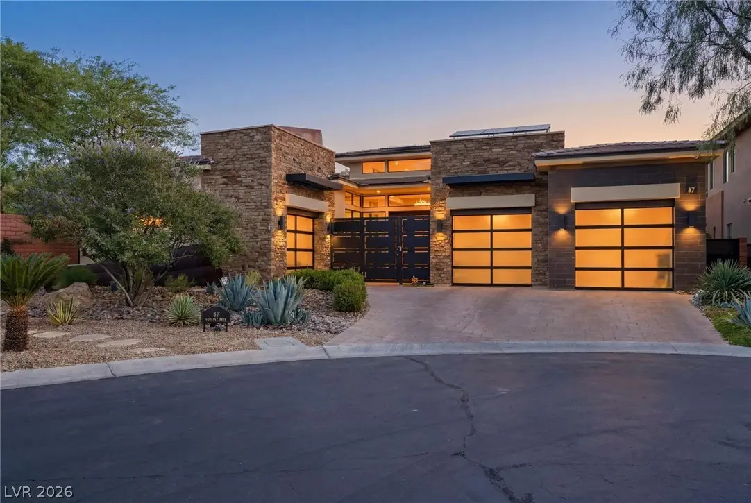 47 Moonfire Drive, Las Vegas
