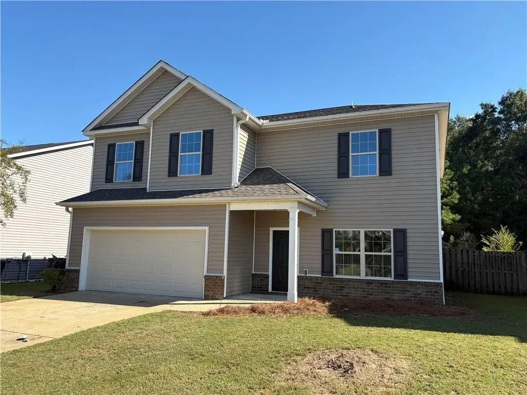 18 Forest Ridge Lane, Phenix City