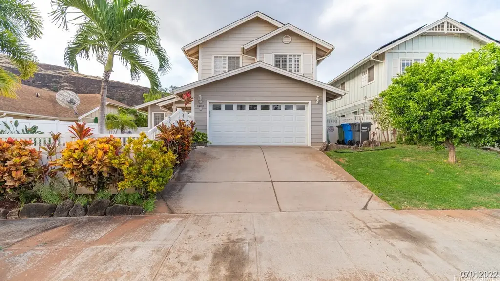 87-1021 Kaihoolulu Street, Waianae