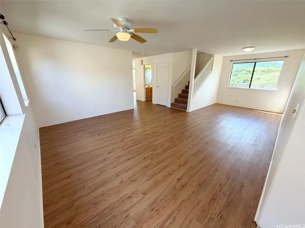 94-1020 Kalulu Loop, Waipahu