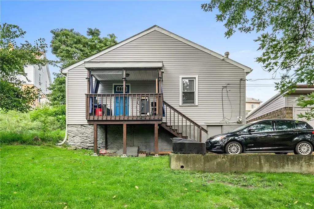108 Burnside Avenue , Bellevue