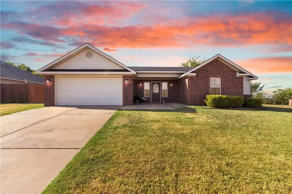 1141 Morgan Haley Lane, Springdale