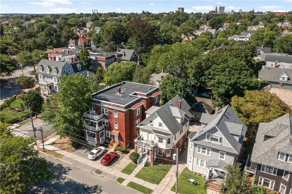 8 Cole Ave, Providence
