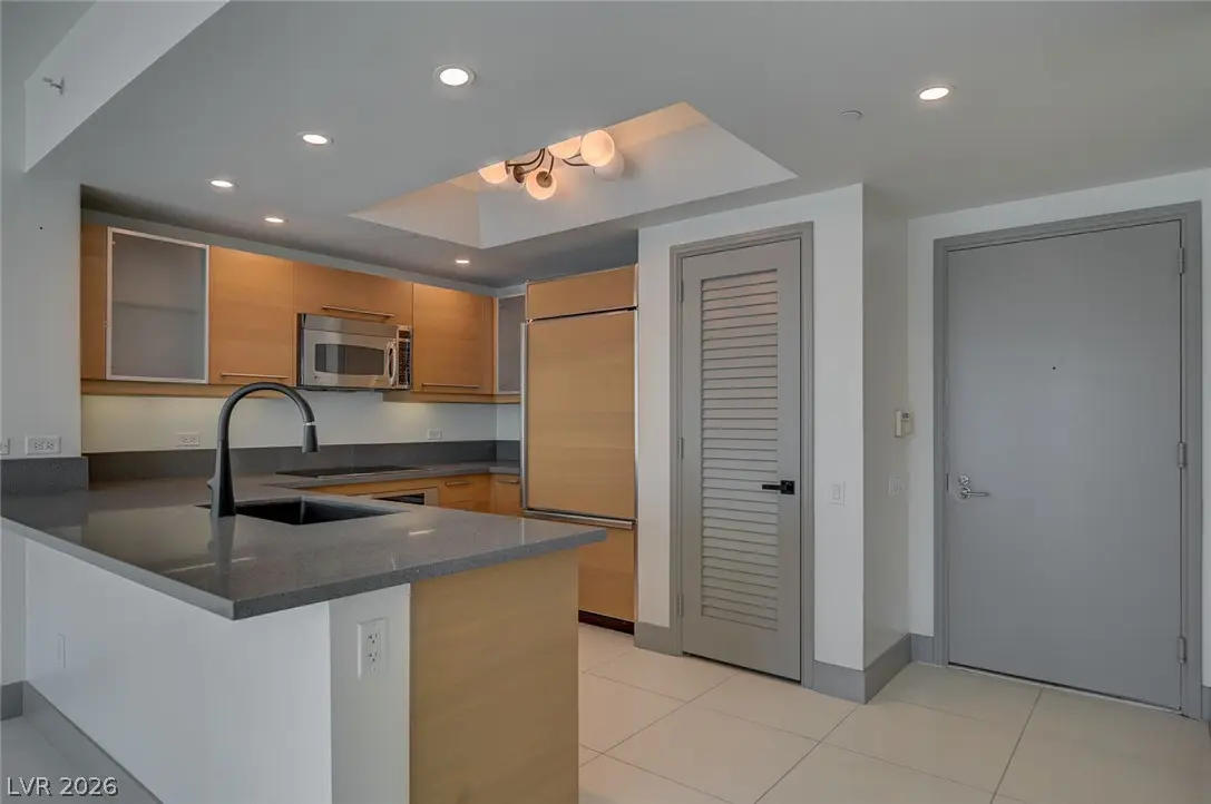 222 Karen Avenue 2204, Las Vegas