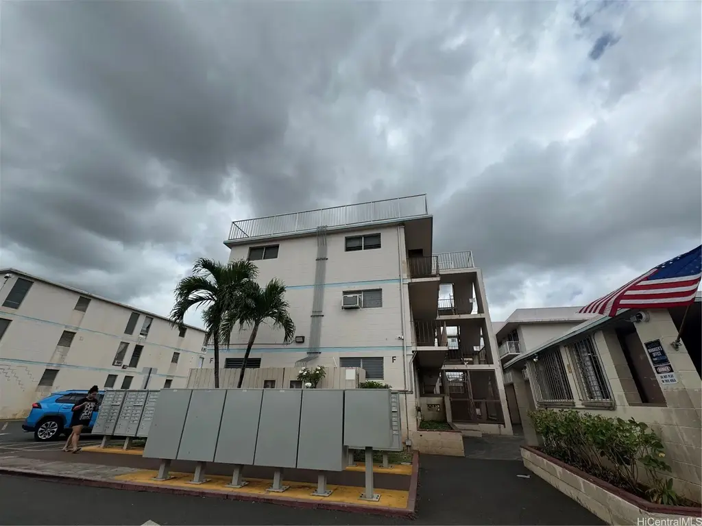 (unit #3028) 94-245 Leowahine Street, Waipahu