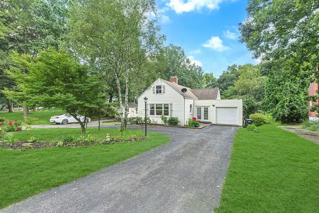 126 Center Grange Road , Center