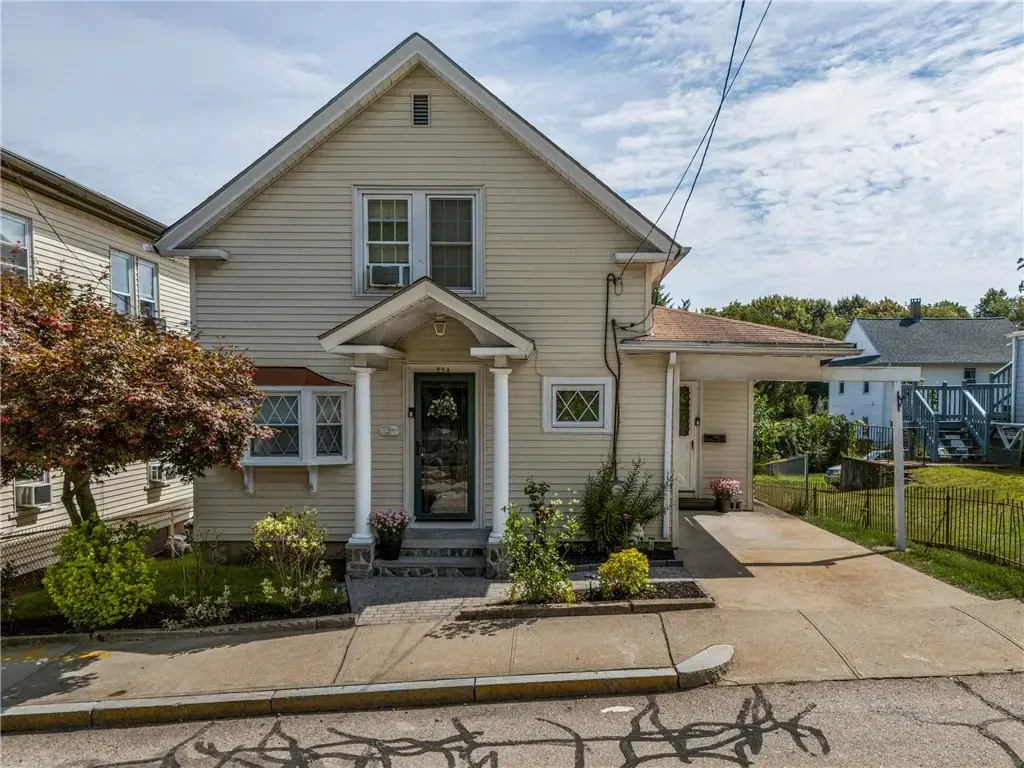 294 Washington St, West Warwick