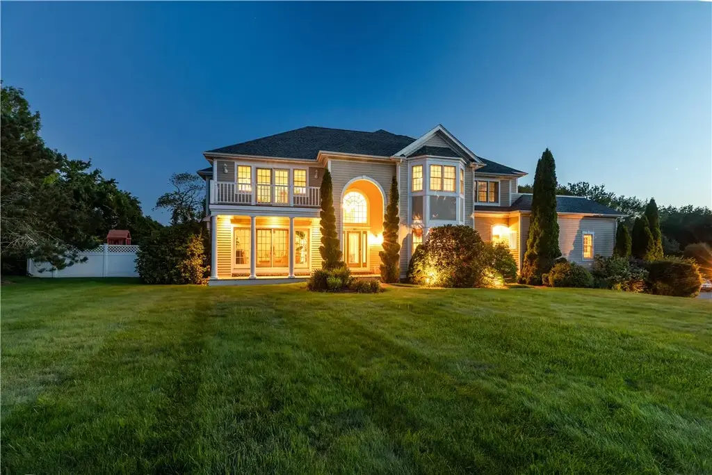 180 Cottontail Dr, Portsmouth