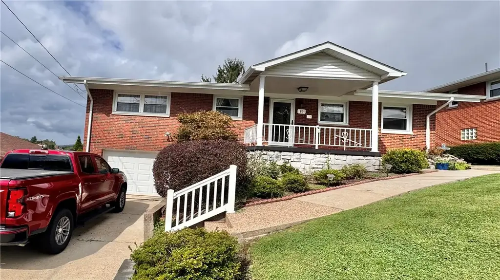19 Rex Boulevard, Monessen