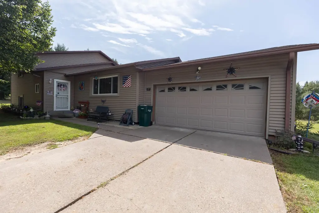 13617 W County Road C, Black River Falls